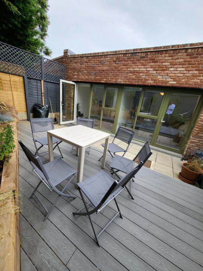 Amazing 5 Stars Home London Exterior photo